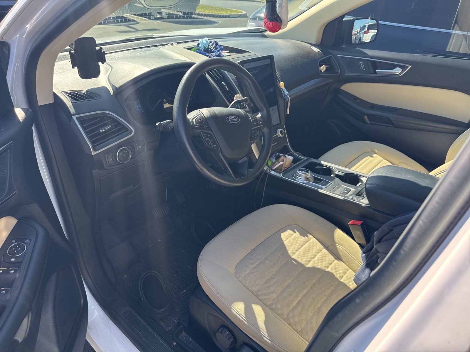 Used 2022 Ford Edge SE AWD/4WD image 9