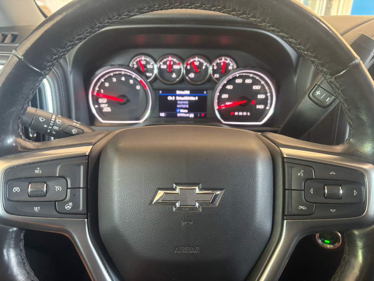 Used 2020 Chevrolet Silverado 1500 LT Trail Boss image 15