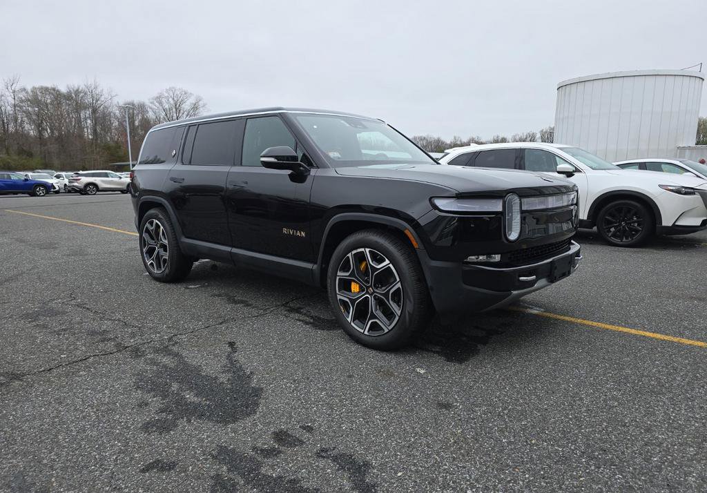 Used 2022 Rivian R1S Launch Edition AWD/4WD image 2