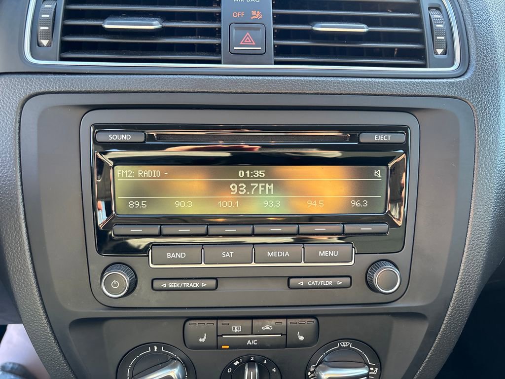 Used 2015 Volkswagen Jetta SE image 15