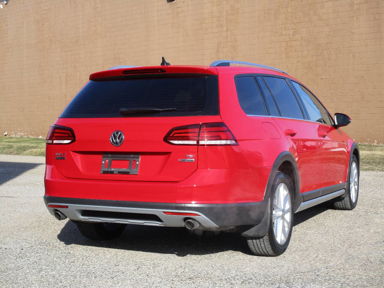 Used 2018 Volkswagen Golf Alltrack SE image 7