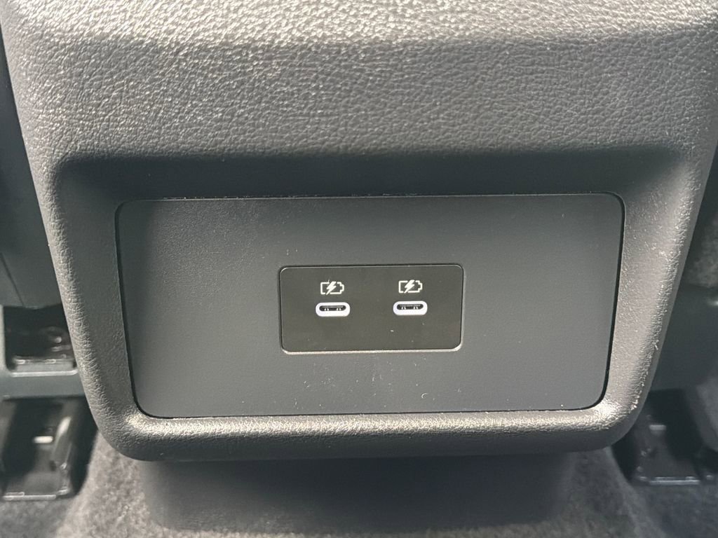 Used 2024 Nissan Rogue SV w/ SV Premium Package image 29