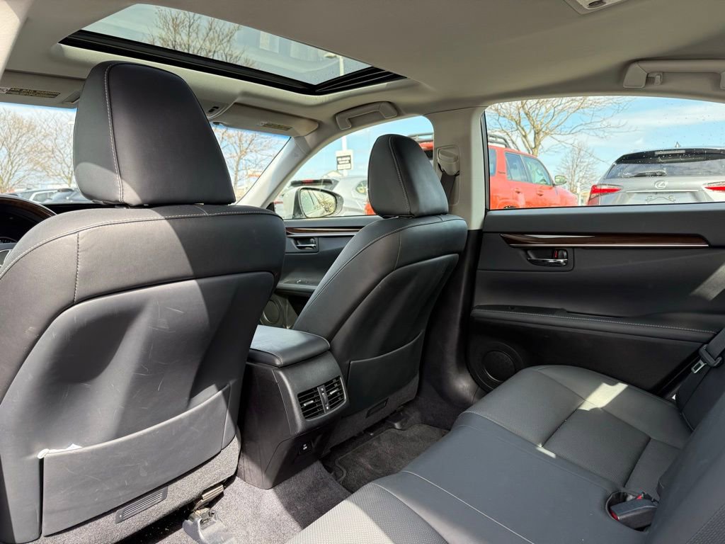 Used 2015 Lexus ES 350 w/ Premium Package image 16