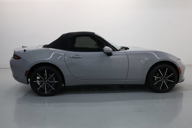 Used 2024 MAZDA MX-5 Miata Grand Touring w/ Weather Package RWD image 48