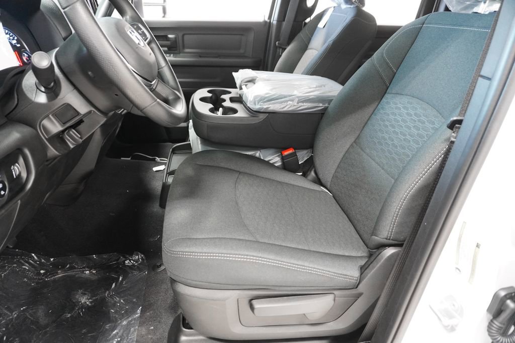 New 2026 RAM 3500 Tradesman AWD/4WD image 8