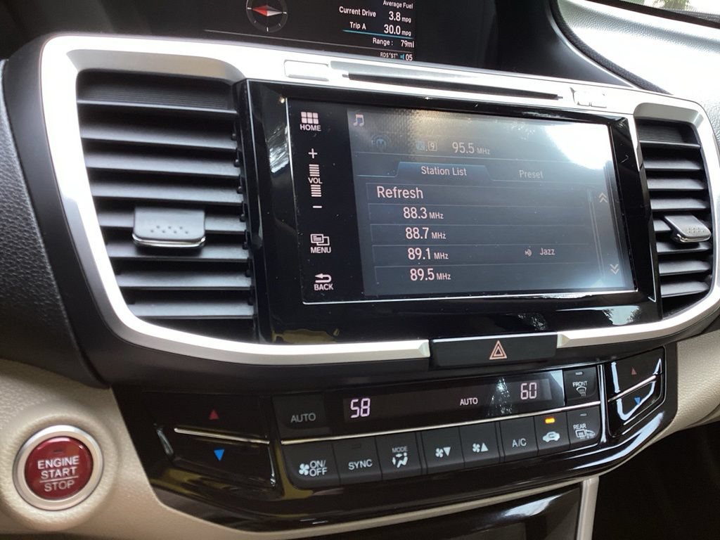 Used 2016 Honda Accord EX-L image 15