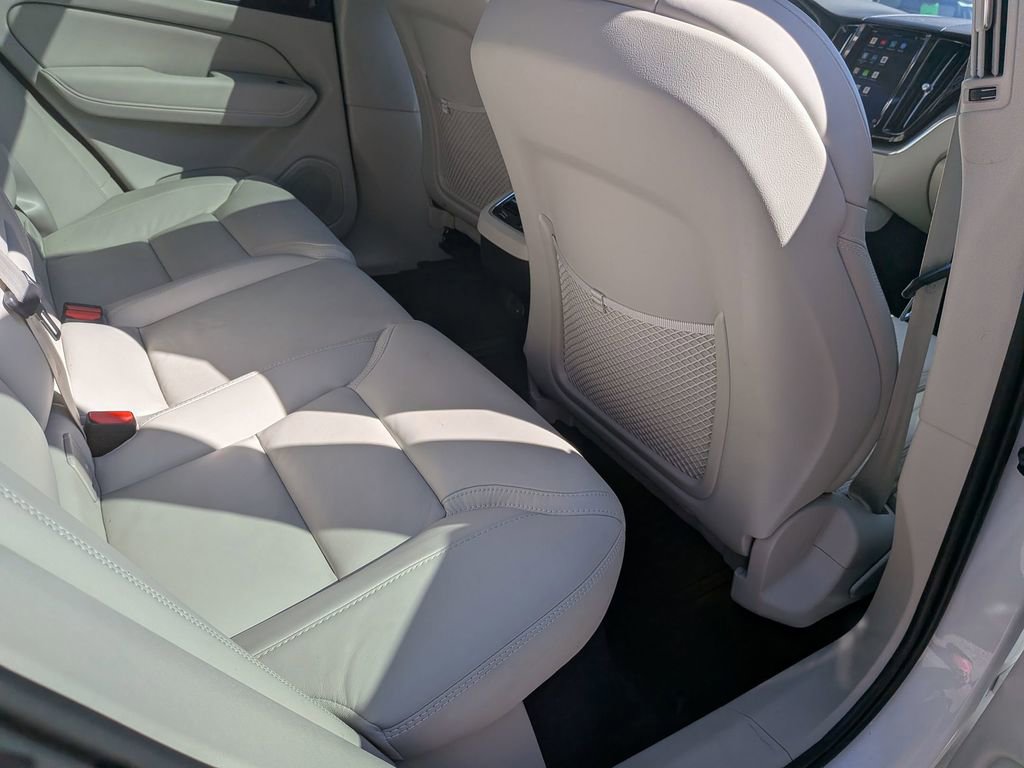 Used 2023 Volvo XC60 B6 Ultimate w/ Climate Package image 27