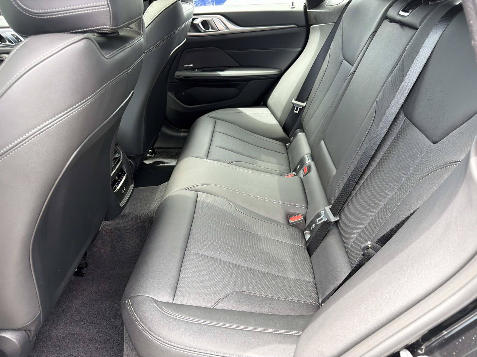 Used 2026 BMW M440i w/ Premium Package RWD image 10
