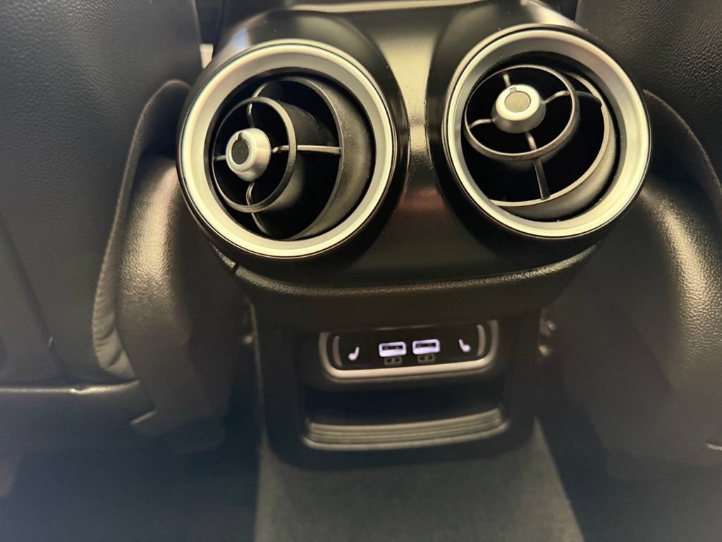 New 2025 Alfa Romeo Stelvio Sprint w/ Convenience Package AWD/4WD image 22