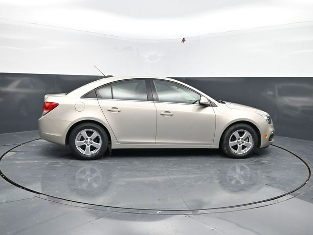 Used 2016 Chevrolet Cruze LT image 11