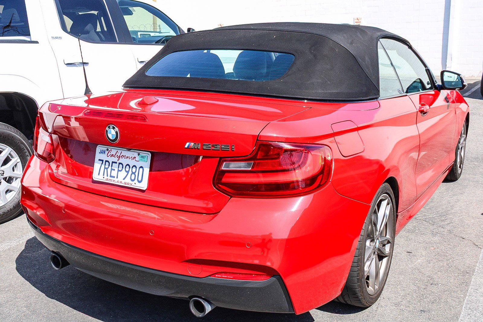 Used 2016 BMW M235i Convertible RWD image 8