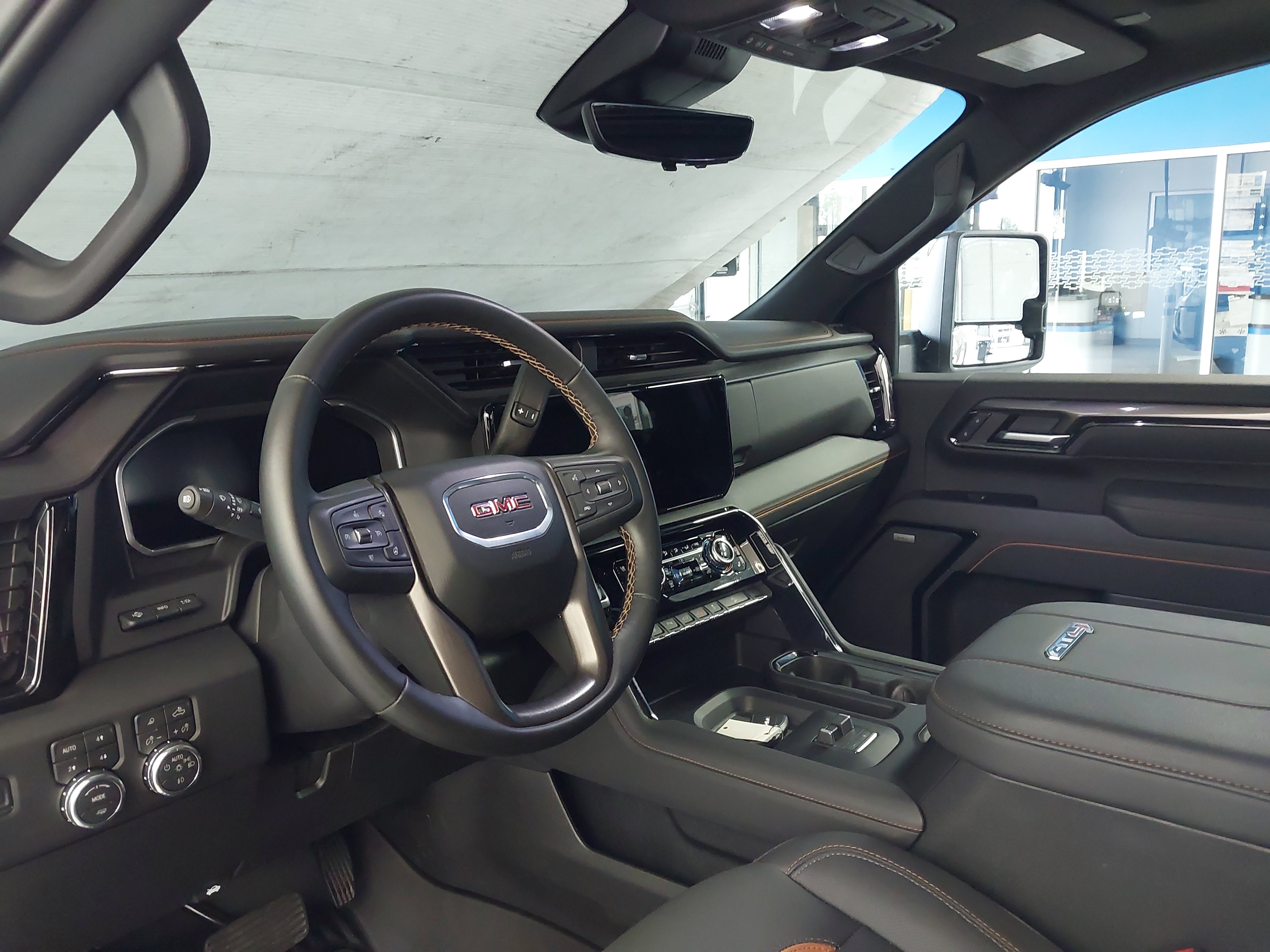 Used 2026 GMC Sierra 2500 AT4 w/ AT4 Premium Plus Package AWD/4WD image 2
