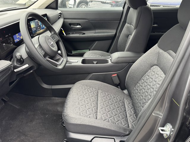 New 2026 Nissan Kicks SV w/ Cold Weather Package image 21