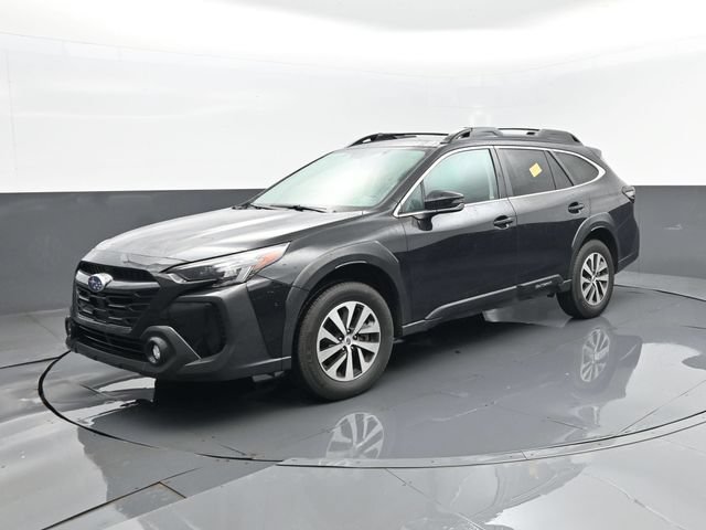 Used 2024 Subaru Outback Premium AWD/4WD image 2