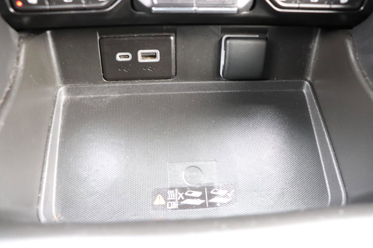 Used 2024 GMC Yukon SLT image 42