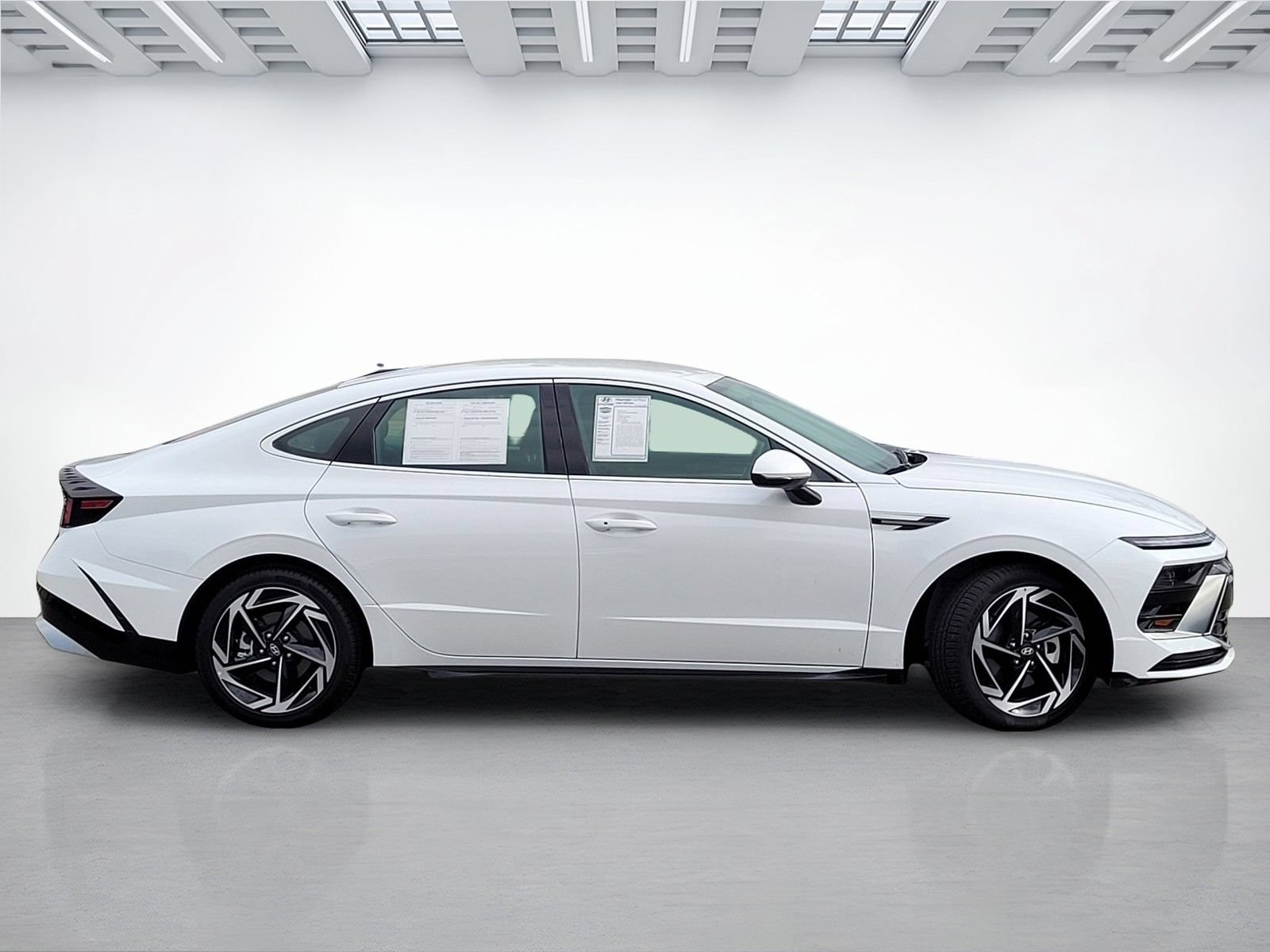 Certified 2026 Hyundai Sonata SEL FWD image 3