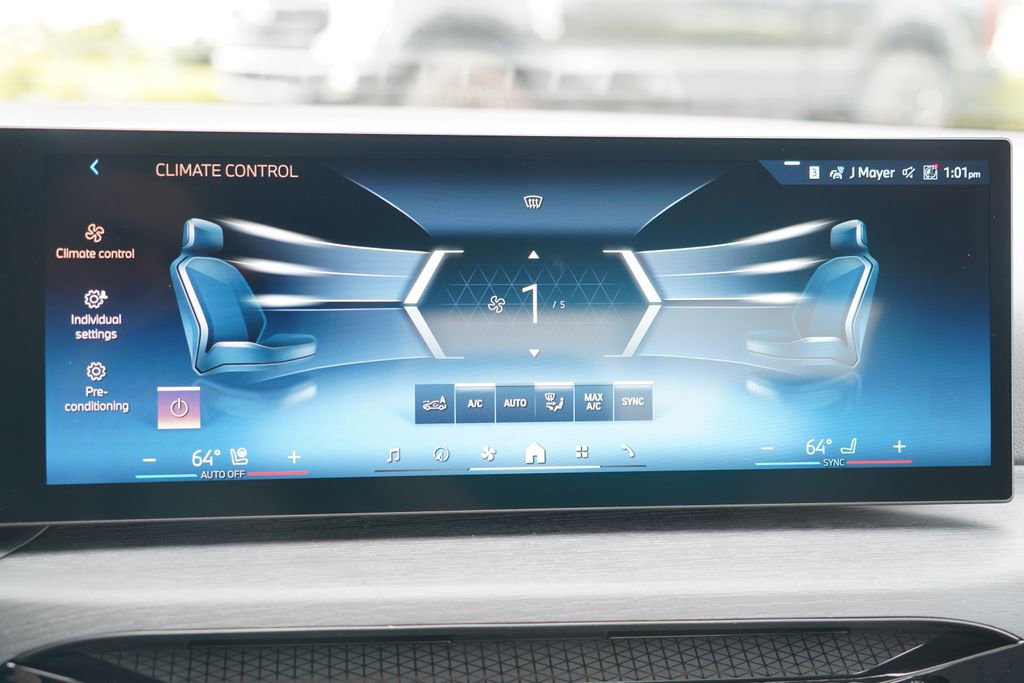 New 2026 BMW 330i Sedan w/ Convenience Package image 17