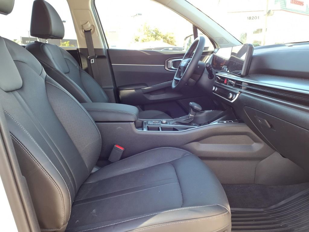 Used 2026 Kia Sorento S w/ S Panoramic Sunroof Package image 37
