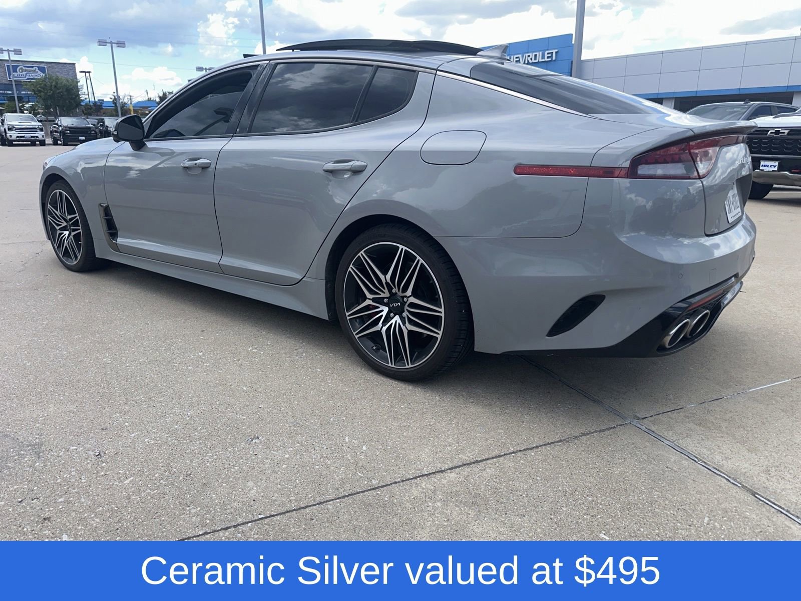 Used 2023 Kia Stinger GT2 RWD image 3