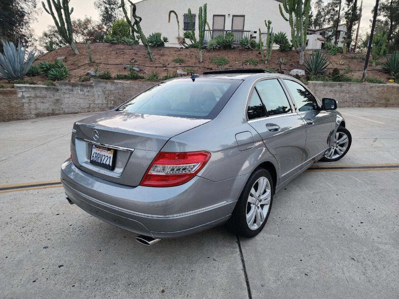 Used 2008 Mercedes-Benz C 300 Sedan image 7