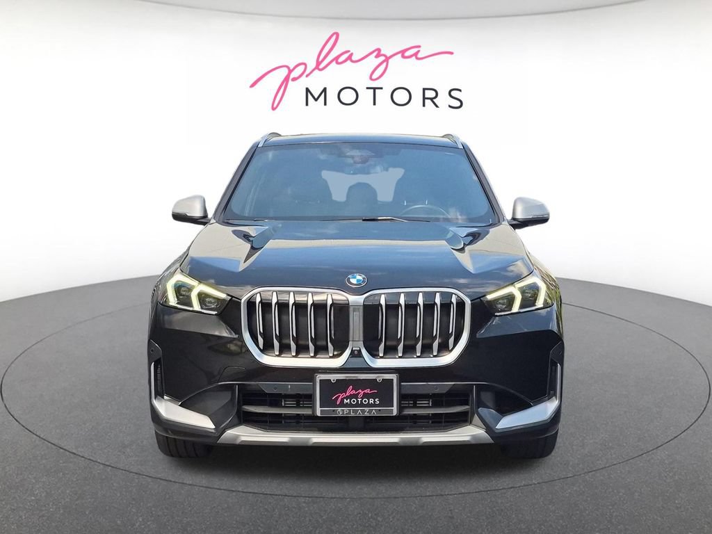 Used 2023 BMW X1 xDrive28i w/ Premium Package AWD/4WD image 2