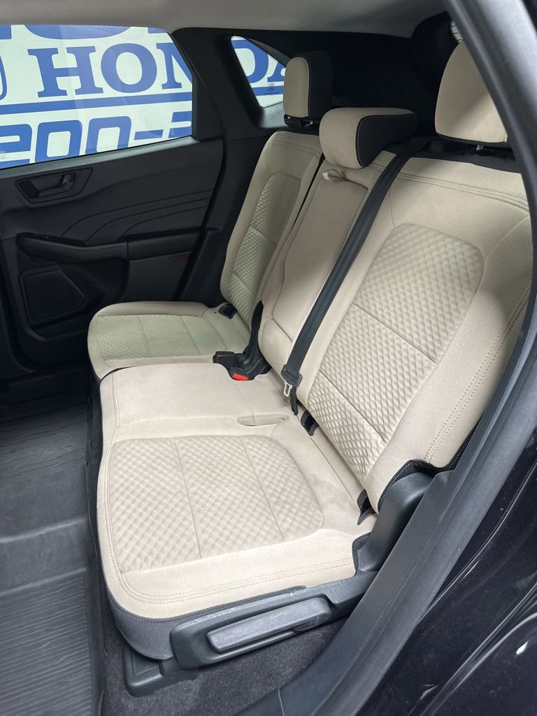 Used 2022 Ford Escape SE w/ Convenience Package image 16