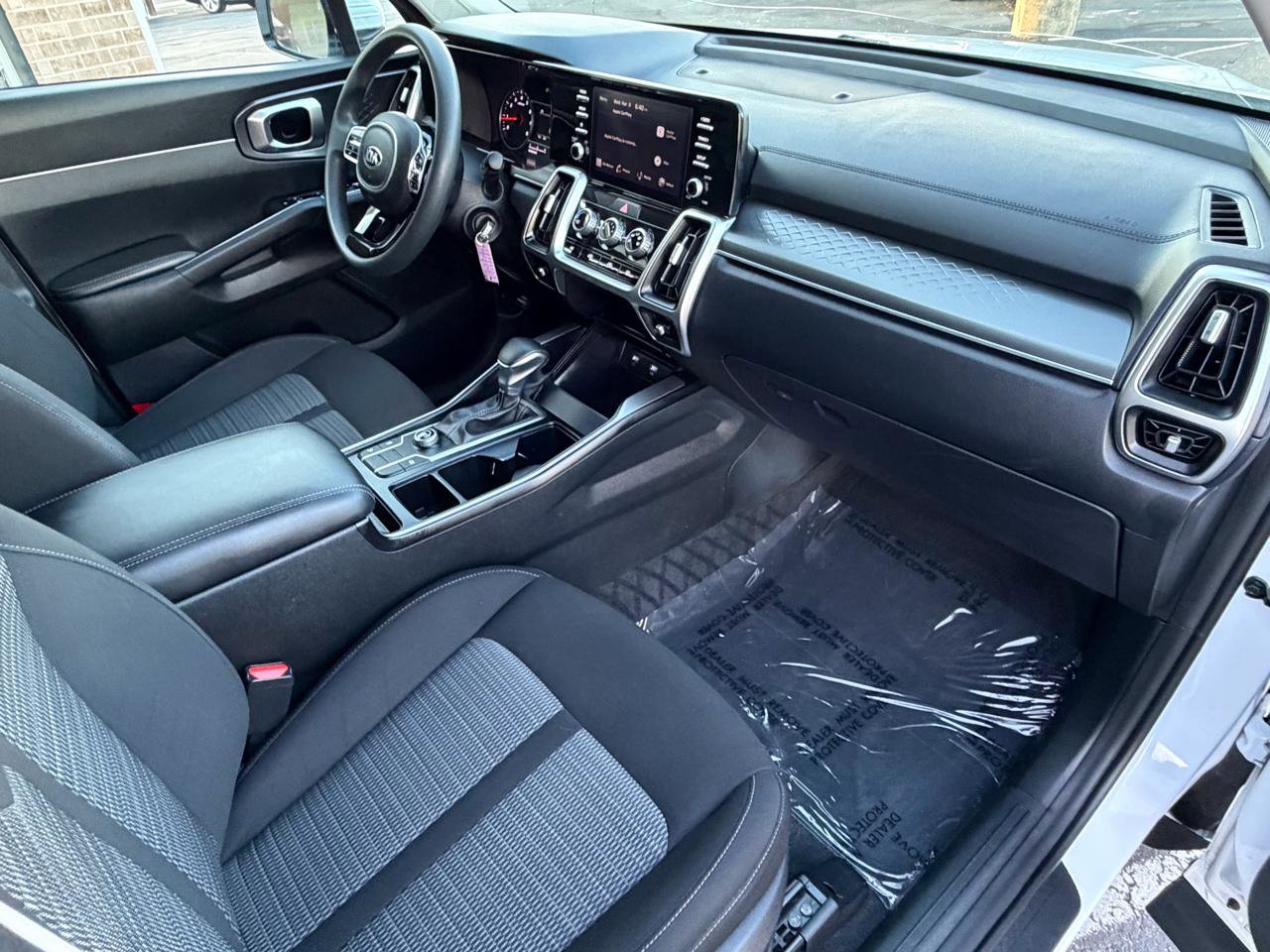 Used 2021 Kia Sorento LX FWD image 34