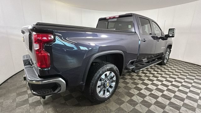 Used 2024 Chevrolet Silverado 2500 LT w/ All Star Edition AWD/4WD image 2