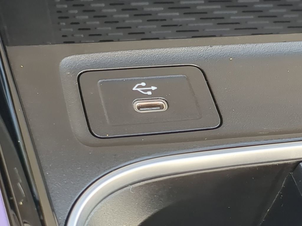 Certified 2025 Mercedes-Benz GLA 250 image 9