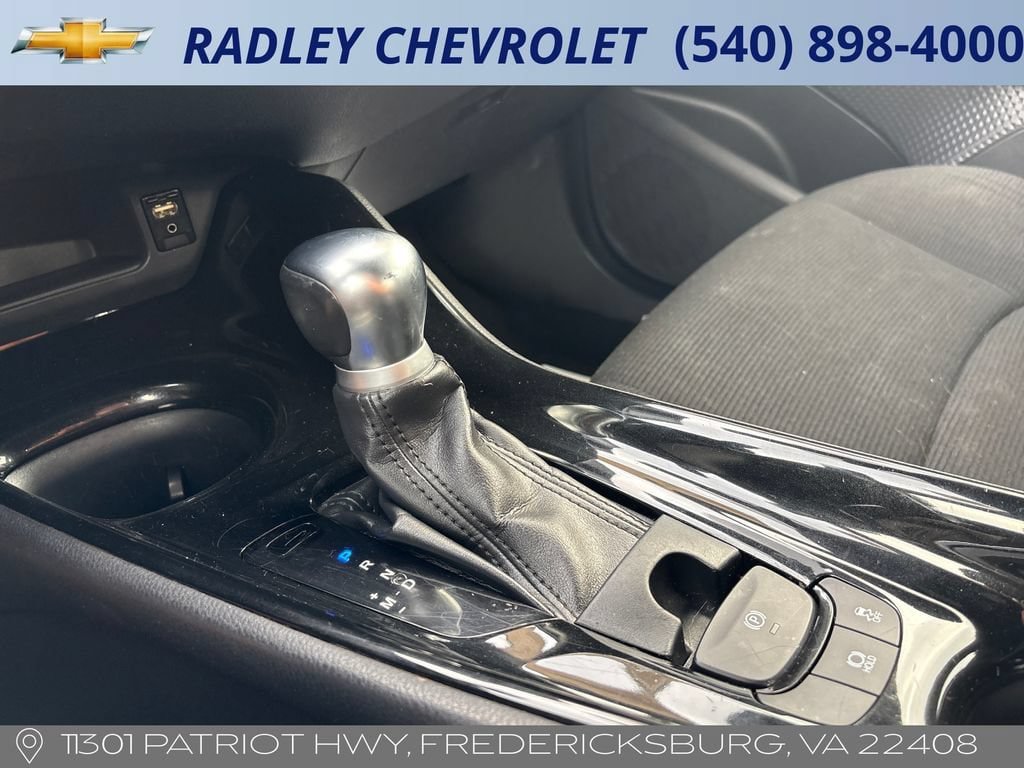 Used 2019 Toyota C-HR XLE FWD image 15
