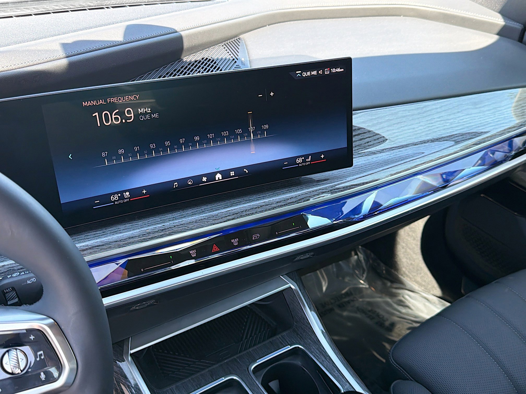 Used 2026 BMW i7 eDrive50 w/ M Sport Package RWD image 27