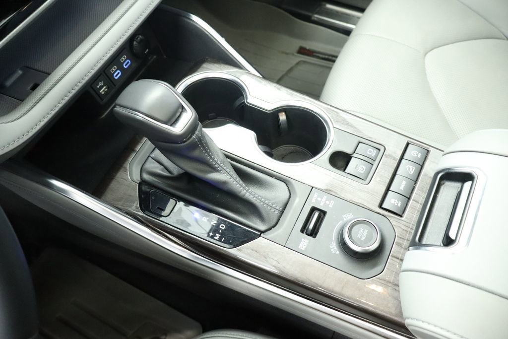 Used 2022 Toyota Highlander Platinum AWD/4WD image 41