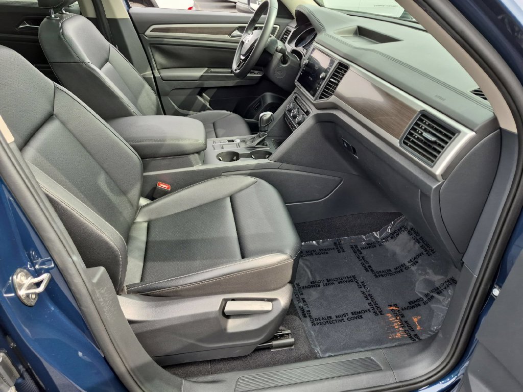 Used 2020 Volkswagen Atlas SE w/ Panoramic Sunroof Package FWD image 33