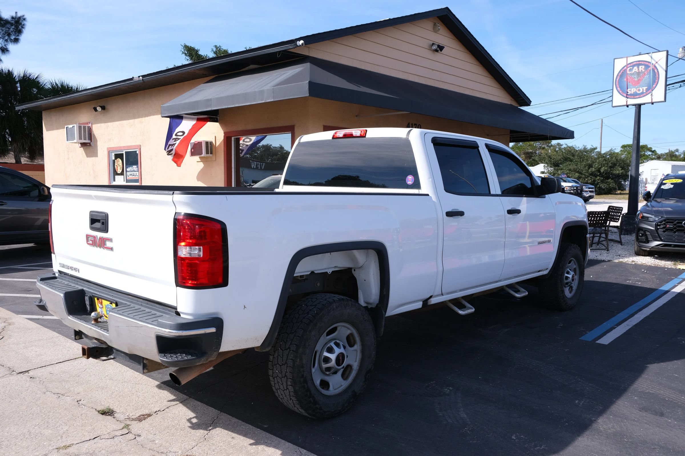Used 2016 GMC Sierra 2500 2WD Crew Cab image 5