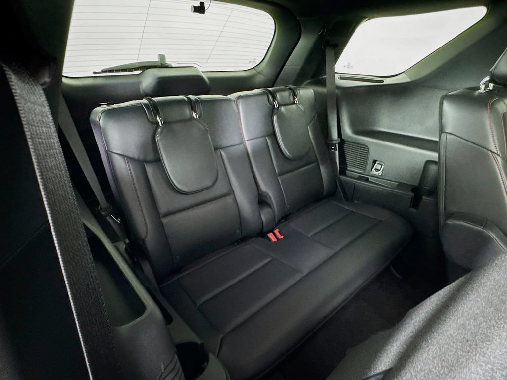 Used 2025 Ford Explorer ST AWD/4WD image 36