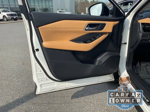 Certified 2021 Nissan Rogue Platinum image 11