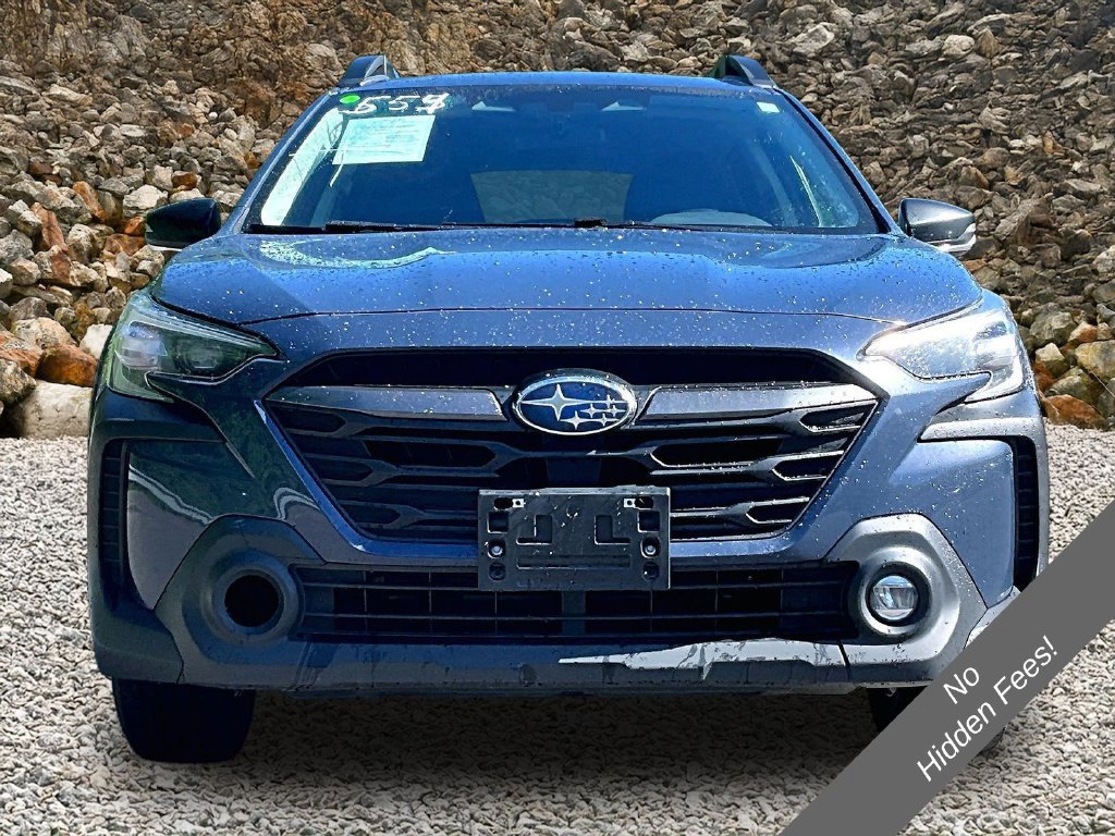 Used 2023 Subaru Outback Premium AWD/4WD image 3