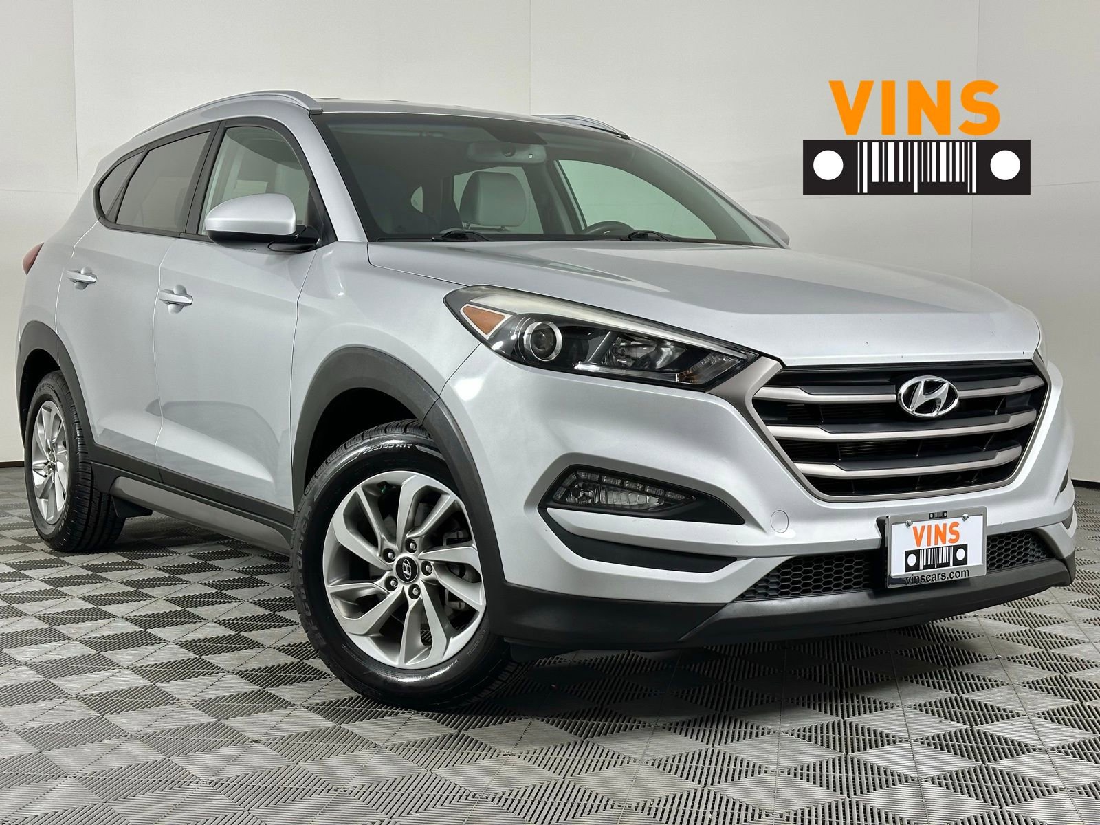 Used 2016 Hyundai Tucson SE w/ Option Group 02 AWD/4WD image 1