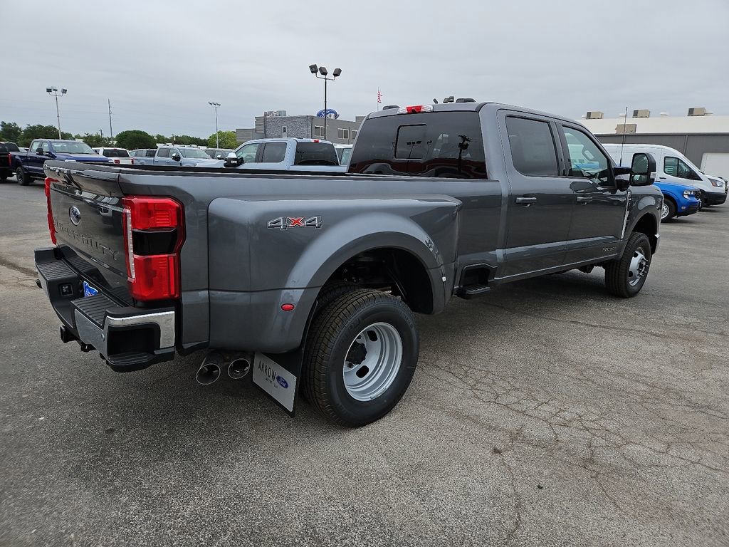 New 2026 Ford F350 XLT w/ XLT Premium Package AWD/4WD image 13