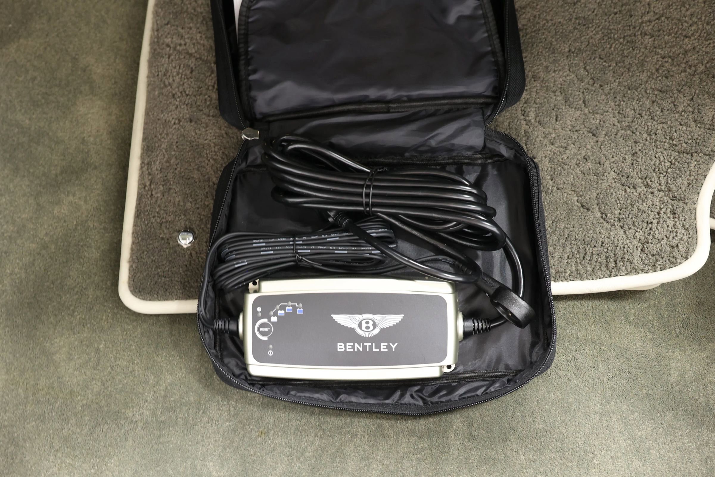 Used 2017 Bentley Continental GT V8 S AWD/4WD image 53