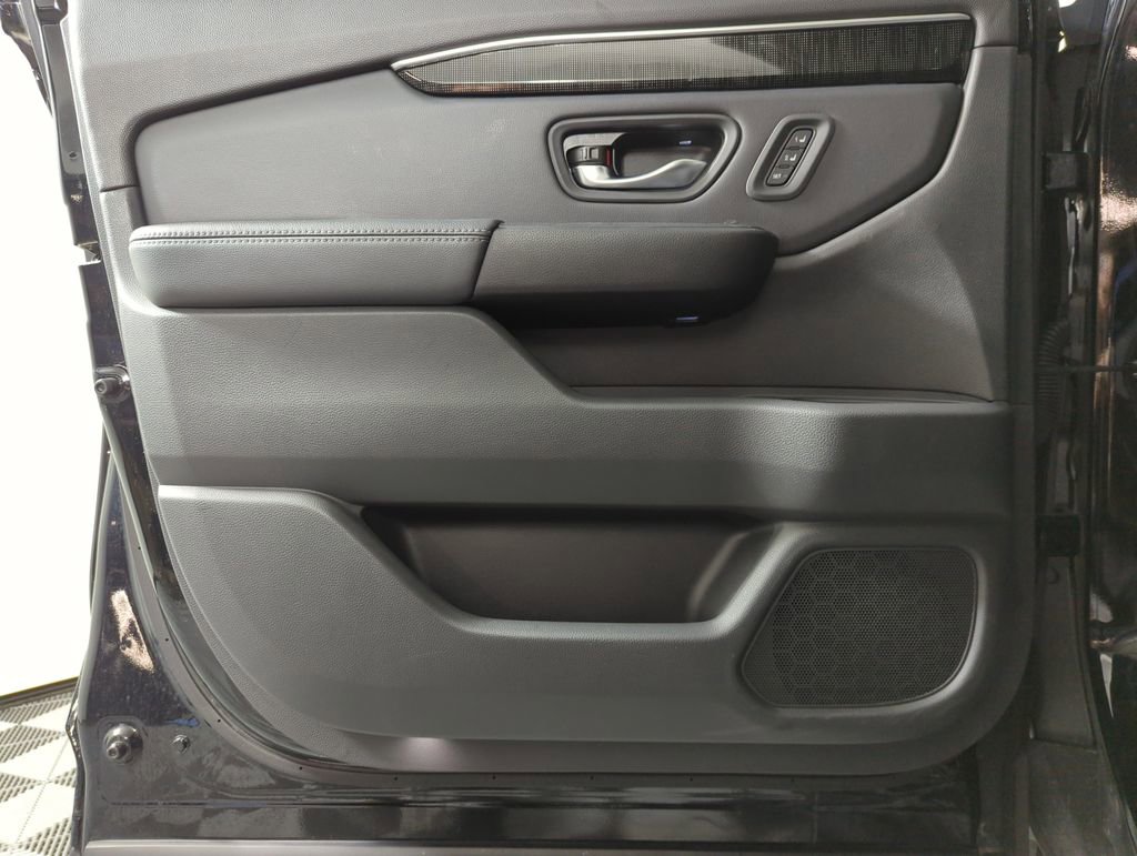 Certified 2024 Honda Pilot Elite image 9