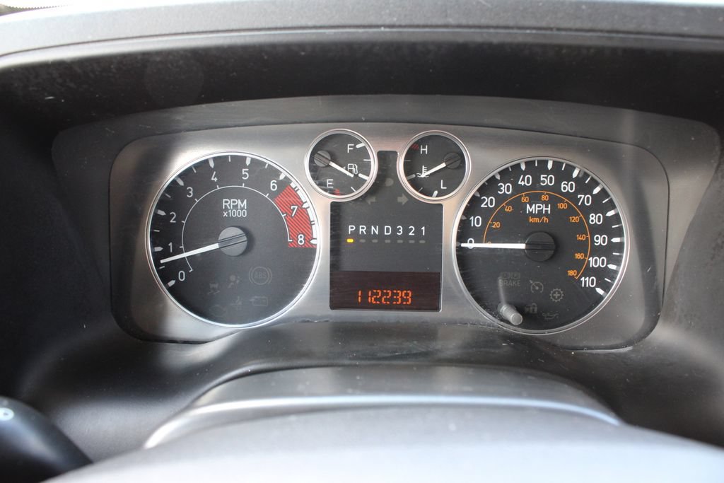 Used 2010 HUMMER H3T w/ Appearance Package AWD/4WD image 9