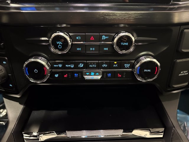 New 2027 Ford F350 Lariat w/ Lariat Ultimate Package AWD/4WD image 15