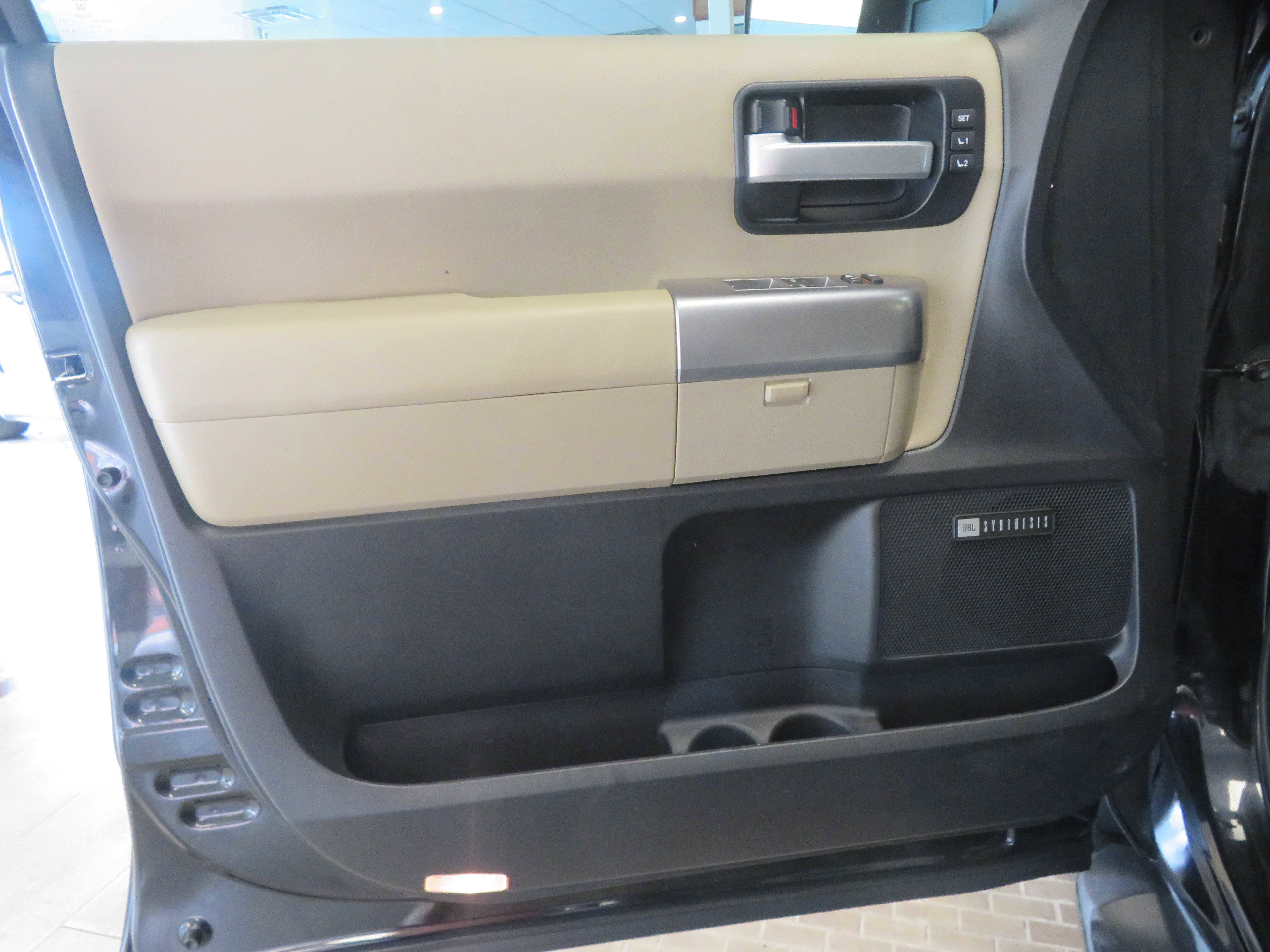 Used 2019 Toyota Sequoia Limited w/ Safety & Convenience Package RWD image 14