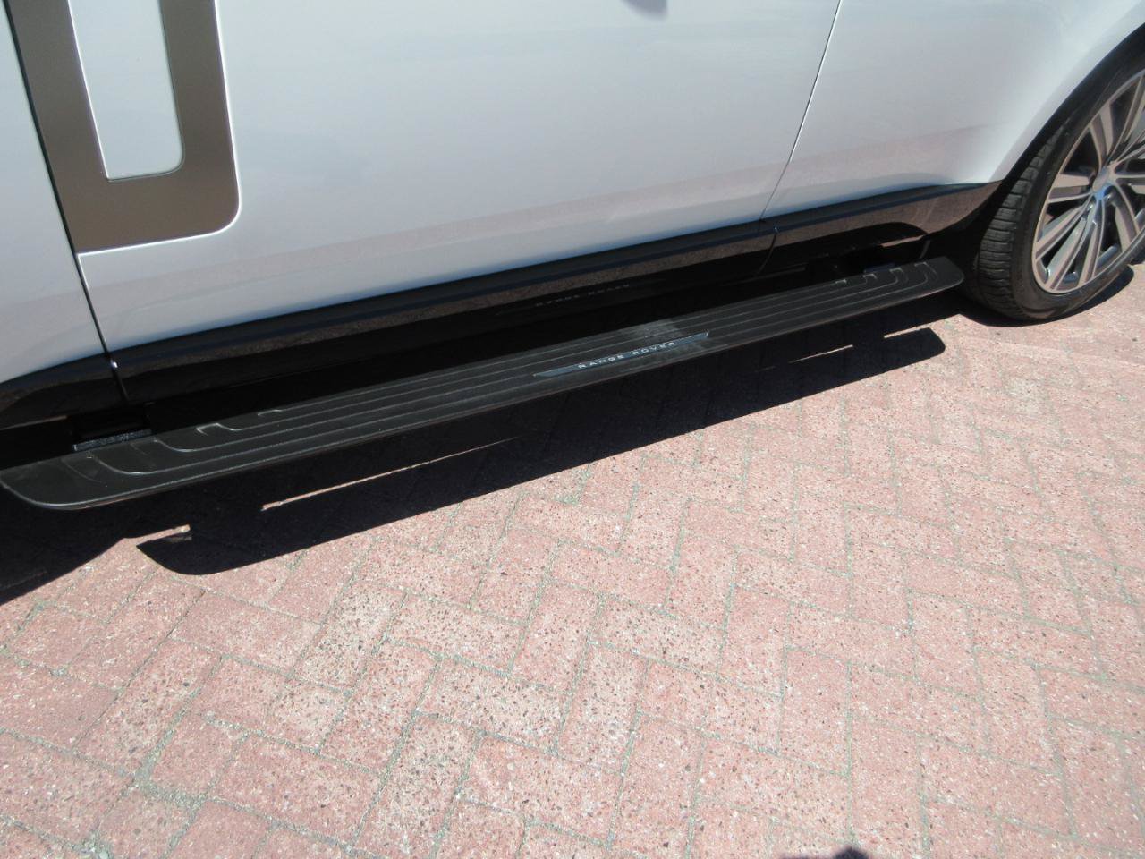 Used 2023 Land Rover Range Rover SE AWD/4WD image 91