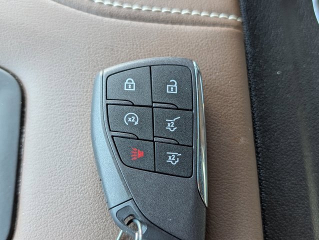 Used 2023 Chevrolet Tahoe High Country image 32