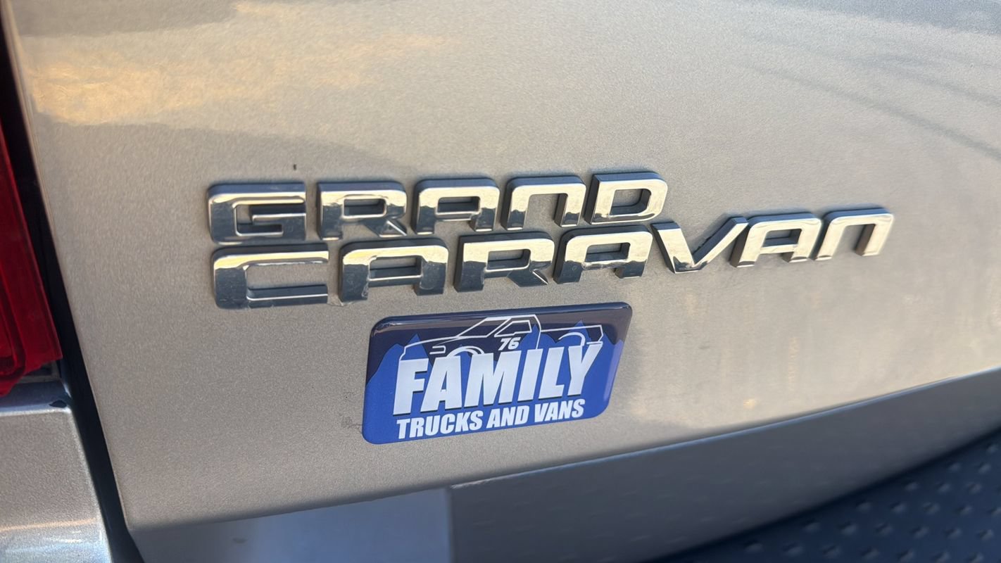 Used 2018 Dodge Grand Caravan GT FWD image 19