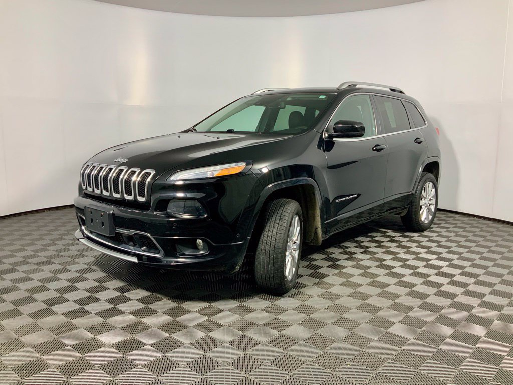 Used 2018 Jeep Cherokee Overland w/ Technology Group AWD/4WD image 7