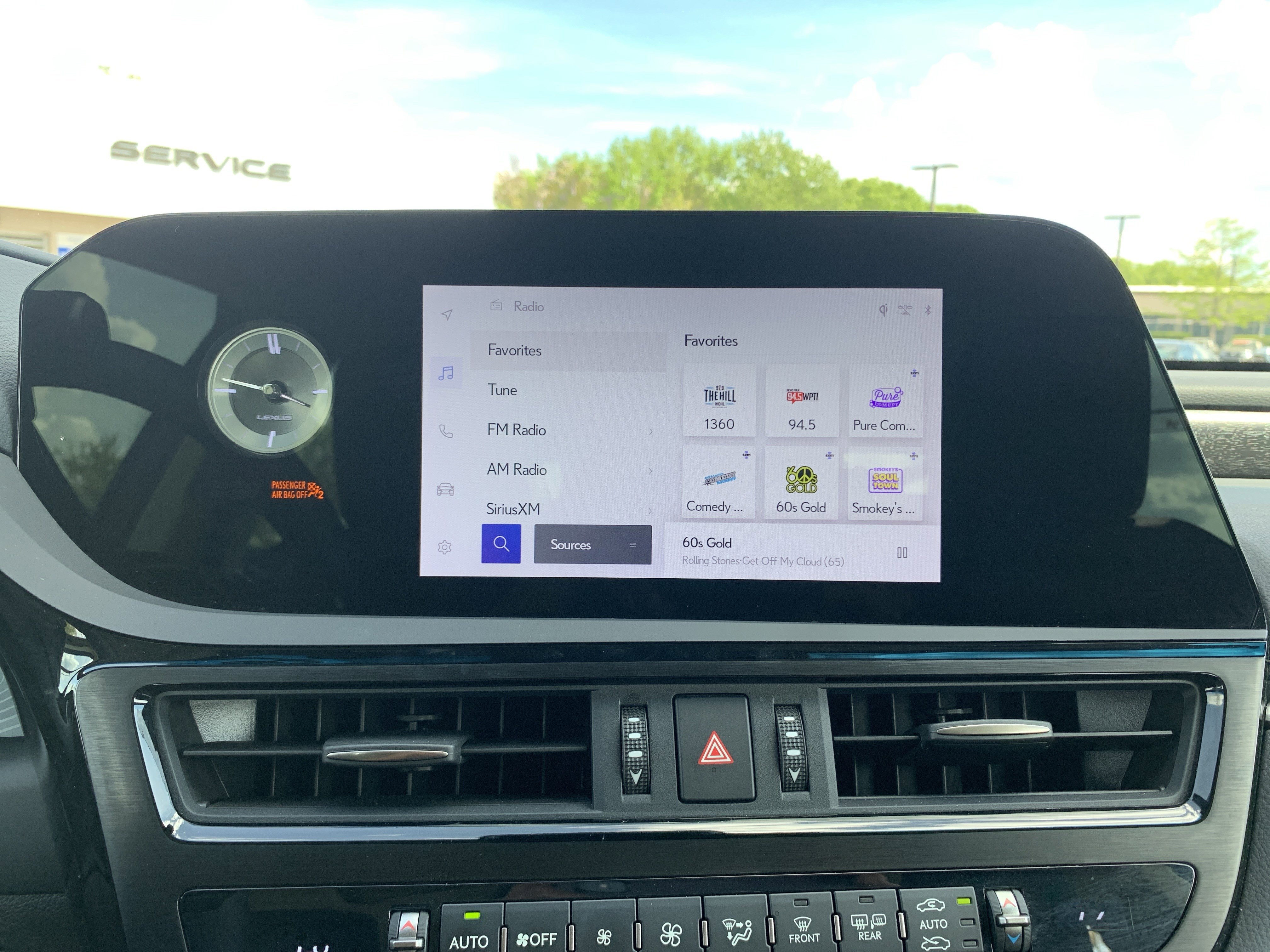 Certified 2024 Lexus ES 350 w/ Premium Package image 23