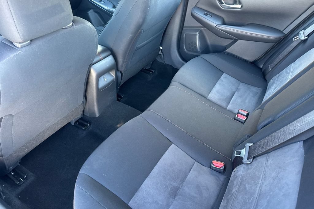 Certified 2024 Nissan Sentra SR FWD image 12